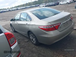 2015 Toyota Camry XLE z VIN 4T1BF1FK6FU485215, wystawiony jako IAAI lot #41938932 z przebiegiem 123 401 mil mil oraz . Historia ofert i sprzedaży dostępna na DreamBid. Obrazek 3.