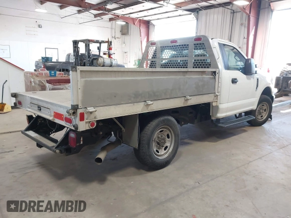 2017 Ford F-250 XL with VIN 1FDBF2A66HEC86629, listed as a IAAI auction lot 42036870 with 73,123 mi miles and . Bid and sale history available at DreamBid. Image 4.