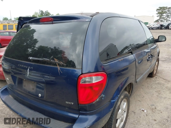 2006 Dodge Caravan SXT with VIN 1D4GP45R86B744390, listed as a IAAI auction lot 42139151 with 184,206 mi miles and . Bid and sale history available at DreamBid. Image 4.