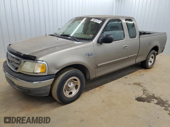 2003 Ford F-150 XL with VIN 1FTRX17L43NB70023, listed as a Copart auction lot 42103605 with 373,478 mi miles and Clean Title. Bid and sale history available at carsss.com. Image 1.
