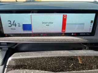 2021 Ford Mustang Mach-E Premium z VIN 3FMTK3SU2MMA27515, wystawiony jako Copart lot #53395195 z przebiegiem 68 826 mil mil oraz Szkoda całkowita • Salvage title. Historia ofert i sprzedaży dostępna na DreamBid. Obrazek 9.