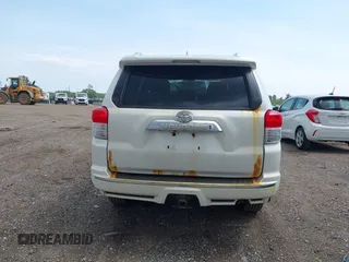 2011 Toyota 4Runner Trail с VIN JTEBU5JRXB5033547, выставлен на аукционе IAAI как лот 42576807 с пробегом 233 681 миль миль и . История ставок и продаж доступна на DreamBid. Изображение 16.
