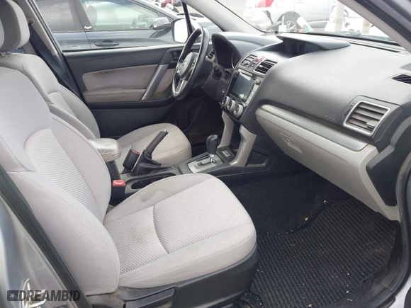 2017 Subaru Forester Premium with VIN JF2SJAEC1HH417897, listed as a IAAI auction lot 42072833 with 214,880 mi miles. Bid and sale history available at carsss.com. Image 5.