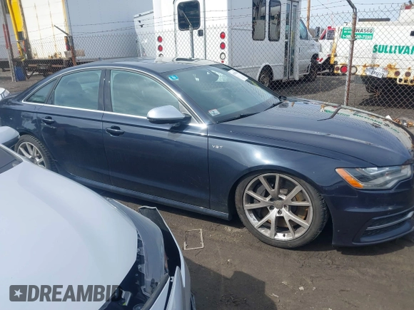 2013 Audi S6 Prestige with VIN WAUF2AFC6DN081829, listed as a IAAI auction lot 41785814 with 127,935 mi miles. Bid and sale history available at carsss.com. Image 13.