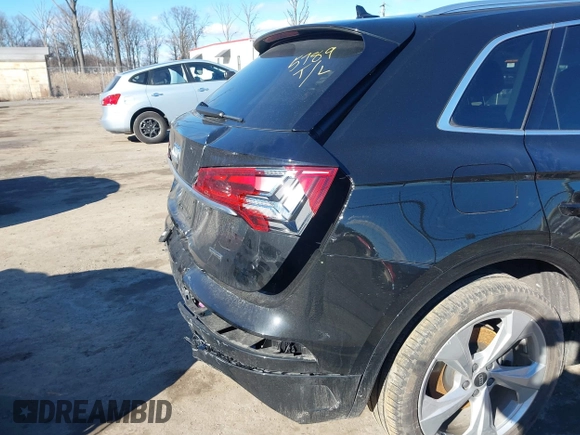 2021 Audi Q5 Premium Plus with VIN WA1BAAFY9M2048397, listed as a IAAI auction lot 41486775 with 39,624 mi miles and . Bid and sale history available at DreamBid. Image 18.