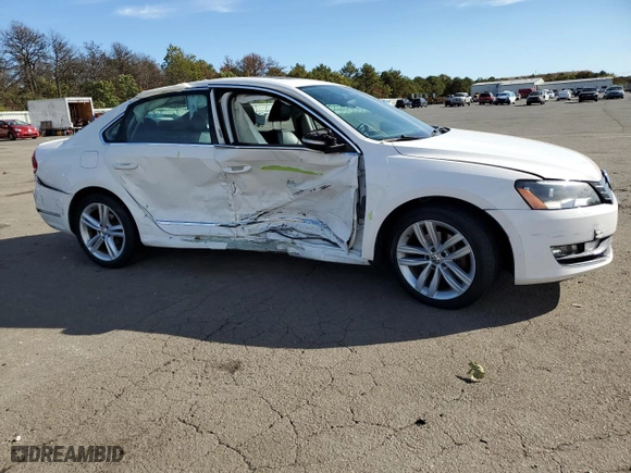 2013 Volkswagen Passat SEL Premium with VIN 1VWCM7A34DC083047, listed as a Copart auction lot 75218054 with 0 mi miles and Salvage Title. Bid and sale history available at carsss.com. Image 4.