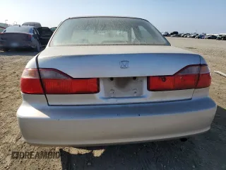1998 Honda Accord EX z VIN 1HGCG555XWA040830, wystawiony jako Copart lot #74704554 z przebiegiem 253 788 mil mil oraz Szkoda całkowita • Salvage title. Historia ofert i sprzedaży dostępna na DreamBid. Obrazek 6.