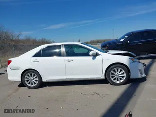 2014 Toyota Camry Hybrid LE with VIN 4T1BD1FK2EU127016, listed as a IAAI auction lot 41683491 with 173,227 mi miles. Bid and sale history available at carsss.com. Image 13.