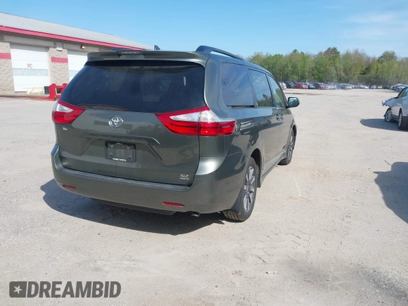 2019 Toyota Sienna XLE z VIN 5TDDZ3DC5KS218481, wystawiony jako IAAI lot #42220963 z przebiegiem 73 962 mil mil oraz . Historia ofert i sprzedaży dostępna na DreamBid. Obrazek 4.
