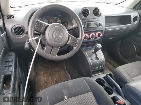 2015 Jeep Patriot Sport z VIN 1C4NJRBB9FD190193, wystawiony jako Copart lot #58052275 z przebiegiem 191 168 mil mil oraz Czysty tytuł • Clean title. Historia ofert i sprzedaży dostępna na DreamBid. Obrazek 8.