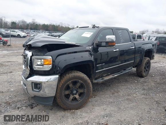2018 GMC Sierra 2500HD SLT with VIN 1GT12TEY9JF279932, listed as a IAAI auction lot 41583208 with 70,465 mi miles. Bid and sale history available at carsss.com. Image 2.