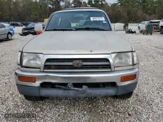 1998 Toyota 4Runner with VIN JT3GN87R8W0070846, listed as a Copart auction lot 88976375 with 290,182 mi miles and Non Repairable. Bid and sale history available at carsss.com. Image 5.