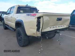 2017 Toyota Tacoma SR5 with VIN 3TMDZ5BN5HM020766, listed as a IAAI auction lot 41778367 with 100,048 mi miles. Bid and sale history available at carsss.com. Image 18.