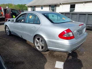 2009 Mercedes-Benz E 350 Luxury with VIN WDBUF56X19B418018, listed as a IAAI auction lot 42060912 with 131,210 mi miles and . Bid and sale history available at DreamBid. Image 3.