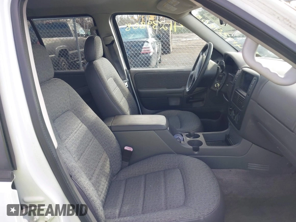 2003 Ford Explorer XLS z VIN 1FMZU72K43ZA48714, wystawiony jako IAAI lot #41239808 z przebiegiem 78 364 mil mil oraz . Historia ofert i sprzedaży dostępna na DreamBid. Obrazek 5.