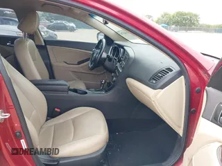 2015 Kia Optima EX z VIN 5XXGN4A70FG388809, wystawiony jako IAAI lot #39445702 z przebiegiem 117 001 mil mil oraz . Historia ofert i sprzedaży dostępna na DreamBid. Obrazek 5.