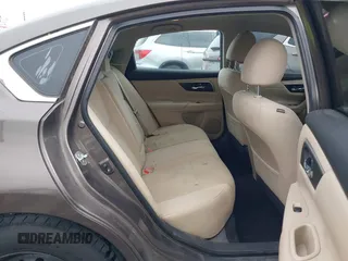 2015 Nissan Altima 2.5 S with VIN 1N4AL3AP5FC427759, listed as a IAAI auction lot 42091647 with 182,132 mi miles. Bid and sale history available at carsss.com. Image 8.