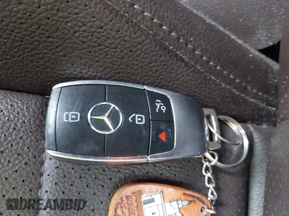 2020 Mercedes-Benz GLE 350 with VIN 4JGFB4KB1LA033657, listed as a IAAI auction lot 42162354 with 89,892 mi miles and . Bid and sale history available at DreamBid. Image 11.