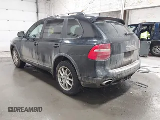 2008 Porsche Cayenne S z VIN WP1AB29P88LA36991, wystawiony jako IAAI lot #42019431 z przebiegiem 149 579 mil mil oraz . Historia ofert i sprzedaży dostępna na DreamBid. Obrazek 3.