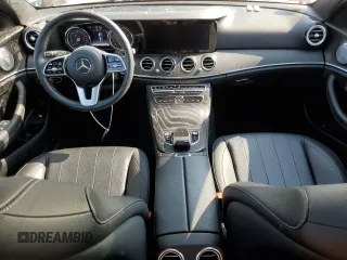 2019 Mercedes-Benz E 300 with VIN WDDZF4KB2KA552601, listed as a Copart auction lot 60702415 with 43,207 mi miles and Salvage title. Bid and sale history available at DreamBid. Image 8.