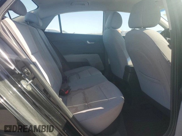 2020 Kia Rio LX with VIN 3KPA24AD6LE282471, listed as a Copart auction lot 77480084 with 59,218 mi miles and Salvage Title. Bid and sale history available at carsss.com. Image 10.
