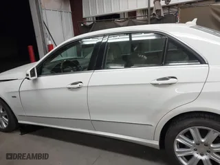 2012 Mercedes-Benz E-Class E 350 Luxury with VIN WDDHF5KB9CA548550, listed as a IAAI auction lot 41626757 with 125,402 mi miles. Bid and sale history available at carsss.com. Image 14.