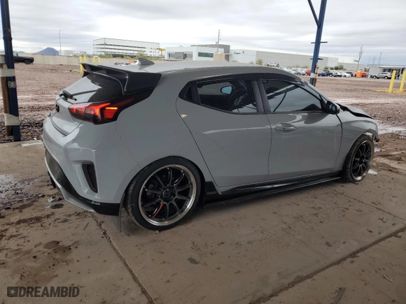 2020 Hyundai Veloster Turbo with VIN KMHTH6AB8LU028582, listed as a Copart auction lot 48250695 with 41,607 mi miles and Salvage Title. Bid and sale history available at carsss.com. Image 3.