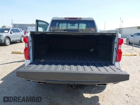 2021 Chevrolet Silverado 1500 LT with VIN 3GCUYDED9MG439695, listed as a IAAI auction lot 41832866 with 43,740 mi miles and . Bid and sale history available at DreamBid. Image 18.
