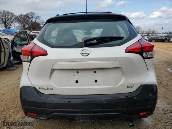 2020 Nissan Kicks SV with VIN 3N1CP5CVXLL528426, listed as a Copart auction lot 43750725 with 72,374 mi miles and Salvage Title. Bid and sale history available at carsss.com. Image 6.