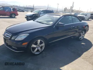 2013 Mercedes-Benz E-Class E 350 with VIN WDDKK5KF2DF189938, listed as a Copart auction lot 54969625 with 139,783 mi miles and Clean Title. Bid and sale history available at carsss.com. Image 1.