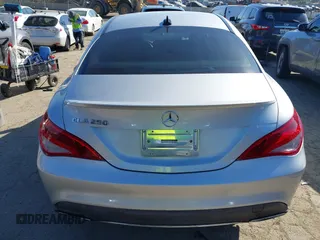 2017 Mercedes-Benz CLA 250 z VIN WDDSJ4EB5HN433499, wystawiony jako IAAI lot #41658183 z przebiegiem 67 668 mil mil oraz . Historia ofert i sprzedaży dostępna na DreamBid. Obrazek 17.