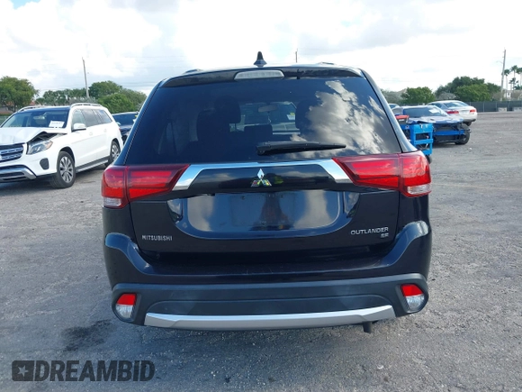 2018 Mitsubishi Outlander SE with VIN JA4AD3A33JZ055813, listed as a IAAI auction lot 41232885 with 126,457 mi miles and . Bid and sale history available at DreamBid. Image 16.