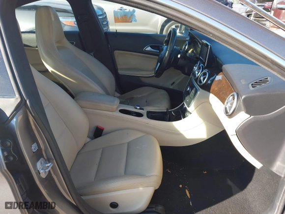 2014 Mercedes-Benz CLA-Class CLA 250 with VIN WDDSJ4EBXEN134893, listed as a IAAI auction lot 41144141 with 123,380 mi miles. Bid and sale history available at carsss.com. Image 5.
