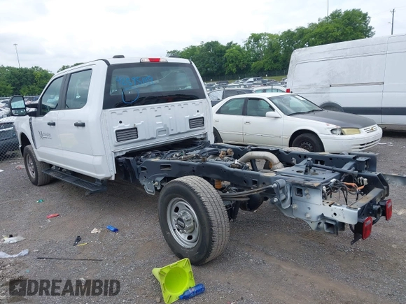 2023 Ford F-250 XL с VIN 1FT7W2BA6PEC73116, выставлен на аукционе IAAI как лот 42595189 с пробегом 15 778 миль миль и . История ставок и продаж доступна на DreamBid. Изображение 15.