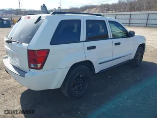 2006 Jeep Grand Cherokee Laredo with VIN 1J4GR48K56C294546, listed as a IAAI auction lot 41672848 with 193,993 mi miles. Bid and sale history available at carsss.com. Image 4.