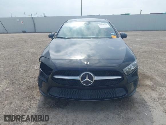 2021 Mercedes-Benz A 220 z VIN W1K3G4EB5MJ285990, wystawiony jako IAAI lot #41924555 z przebiegiem 45 187 mil mil oraz . Historia ofert i sprzedaży dostępna na DreamBid. Obrazek 12.