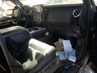 2013 Ford F-250 XL z VIN 1FT7W2B63DEA80185, wystawiony jako Copart lot #47149325 z przebiegiem Nie podano mil oraz Szkoda całkowita • Salvage title. Historia ofert i sprzedaży dostępna na DreamBid. Obrazek 8.