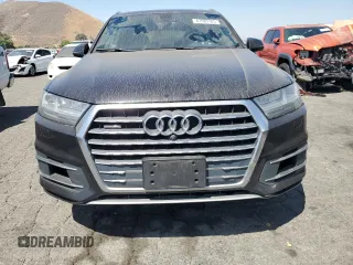 2018 Audi Q7 Premium Plus with VIN WA1LAAF70JD028163, listed as a Copart auction lot 61989305 with 191,095 mi miles and Clean title. Bid and sale history available at DreamBid. Image 5.