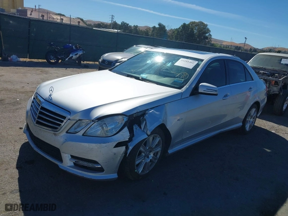 2012 Mercedes-Benz E-Class E 350 Luxury BlueTEC with VIN WDDHF2EBXCA567845, listed as a IAAI auction lot 40588402 with 93,930 mi miles. Bid and sale history available at carsss.com. Image 17.