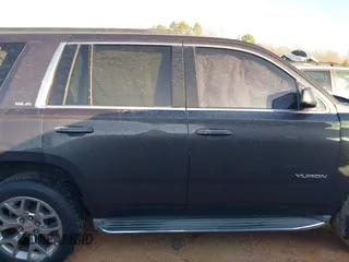 2015 GMC Yukon SLE with VIN 1GKS2AKC4FR510778, listed as a IAAI auction lot 41345528 with 159,760 mi miles. Bid and sale history available at carsss.com. Image 13.