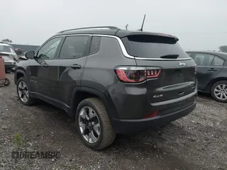 2020 Jeep Compass Limited z VIN 3C4NJDCB1LT131792, wystawiony jako IAAI lot #42443165 z przebiegiem 69 459 mil mil oraz . Historia ofert i sprzedaży dostępna na DreamBid. Obrazek 3.