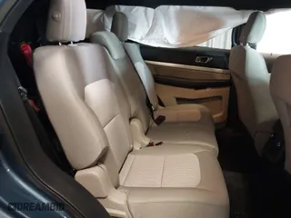 2018 Ford Explorer with VIN 1FM5K8BH1JGC35349, listed as a IAAI auction lot 41594331 with 75,586 mi miles. Bid and sale history available at carsss.com. Image 8.