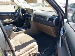 2022 Lexus GX 460 Premium с VIN JTJAM7BX8N5328897, выставлен на аукционе IAAI как лот 42058548 с пробегом 32 143 миль миль и . История ставок и продаж доступна на DreamBid. Изображение 5.