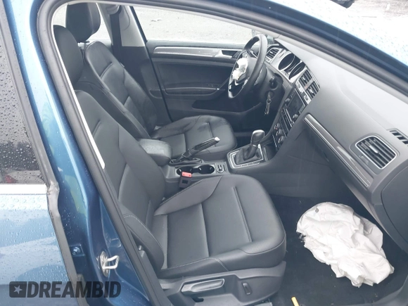 2018 Volkswagen Golf S z VIN 3VWH17AU9JM759994, wystawiony jako IAAI lot #41054231 z przebiegiem 42 651 mil mil oraz . Historia ofert i sprzedaży dostępna na DreamBid. Obrazek 5.