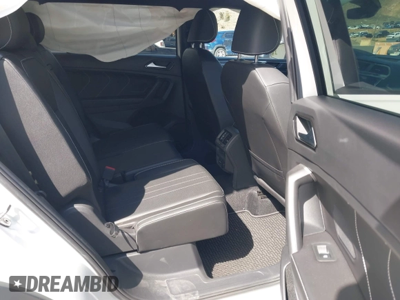 2023 Volkswagen Tiguan SE R-Line Black z VIN 3VVCB7AX3PM115373, wystawiony jako IAAI lot #42257944 z przebiegiem 22 316 mil mil oraz . Historia ofert i sprzedaży dostępna na DreamBid. Obrazek 8.