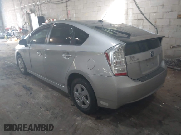 2010 Toyota Prius II with VIN JTDKN3DU3A1010705, listed as a IAAI auction lot 38795109 with 257,772 mi miles and . Bid and sale history available at carsss.com. Image 3.