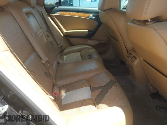 2004 Acura TL z VIN 19UUA66264A047769, wystawiony jako IAAI lot #42278353 z przebiegiem 185 344 mil mil oraz . Historia ofert i sprzedaży dostępna na DreamBid. Obrazek 8.
