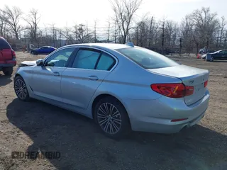 2019 BMW 5 Series 530i xDrive with VIN WBAJA7C57KWC77780, listed as a IAAI auction lot 41511124 with 35,696 mi miles. Bid and sale history available at carsss.com. Image 3.