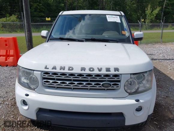 2013 Land Rover LR4 HSE with VIN SALAG2D46DA688409, listed as a IAAI auction lot 42220645 with 156,502 mi miles and . Bid and sale history available at DreamBid. Image 6.