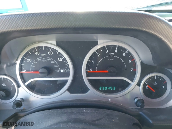 2010 Jeep Wrangler Unlimited Sport with VIN 1J4BA3H18AL105500, listed as a IAAI auction lot 41634465 with 230,453 mi miles. Bid and sale history available at carsss.com. Image 7.